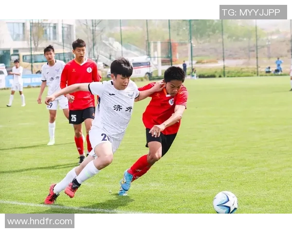 模仿足球明星正经版视频挑战赛展现你的足球才华与幽默风采